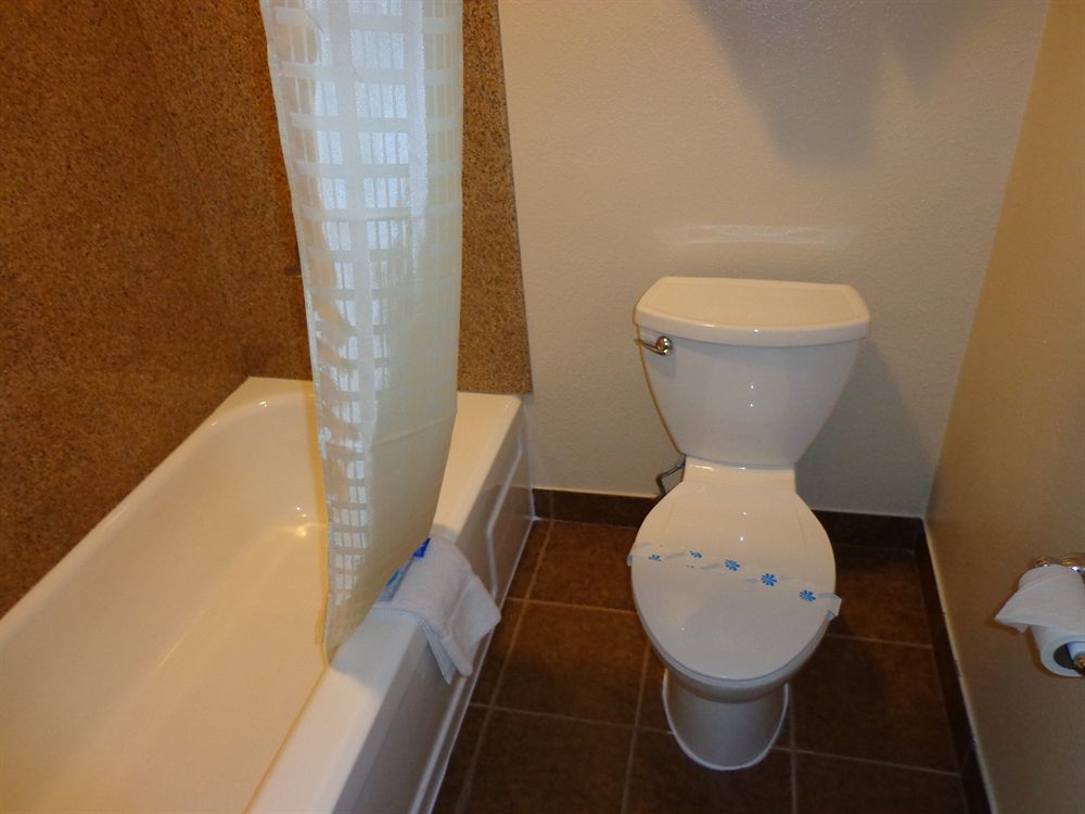 Economy Inn Express Warren Kültér fotó